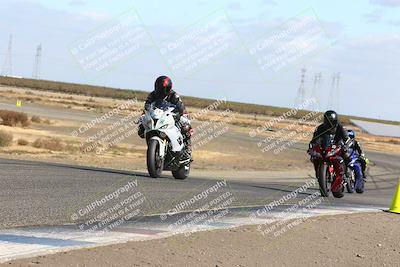 media/Nov-03-2024-TrackDaz (Sun) [[44580f4982]]/B Group/1220pm (Wheelie Bump)/